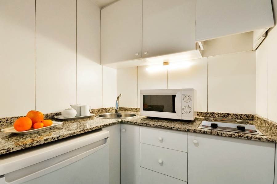 Apartamentos Descartes Barcelona Bagian luar foto