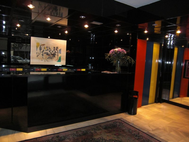 Apartamentos Descartes Barcelona Interior foto