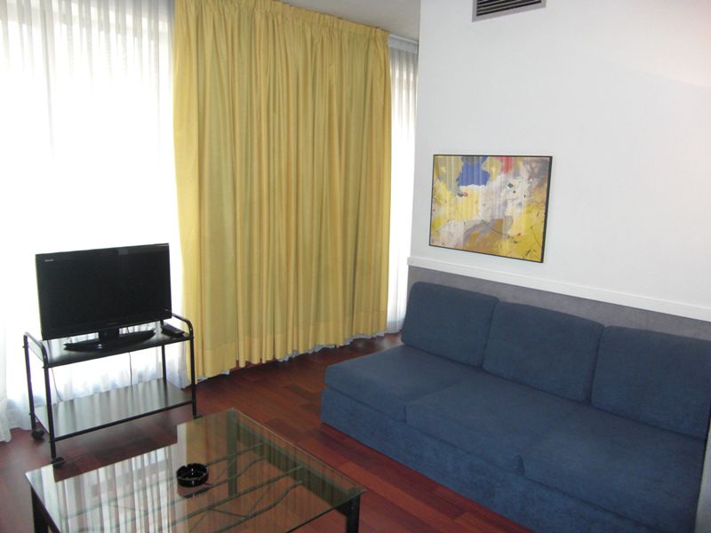 Apartamentos Descartes Barcelona Ruang foto